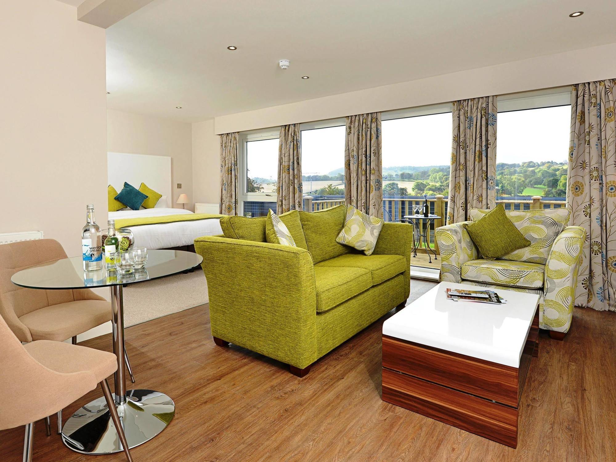 Hotel The View At The White Horse Woolley Moor Clay Cross Exterior foto